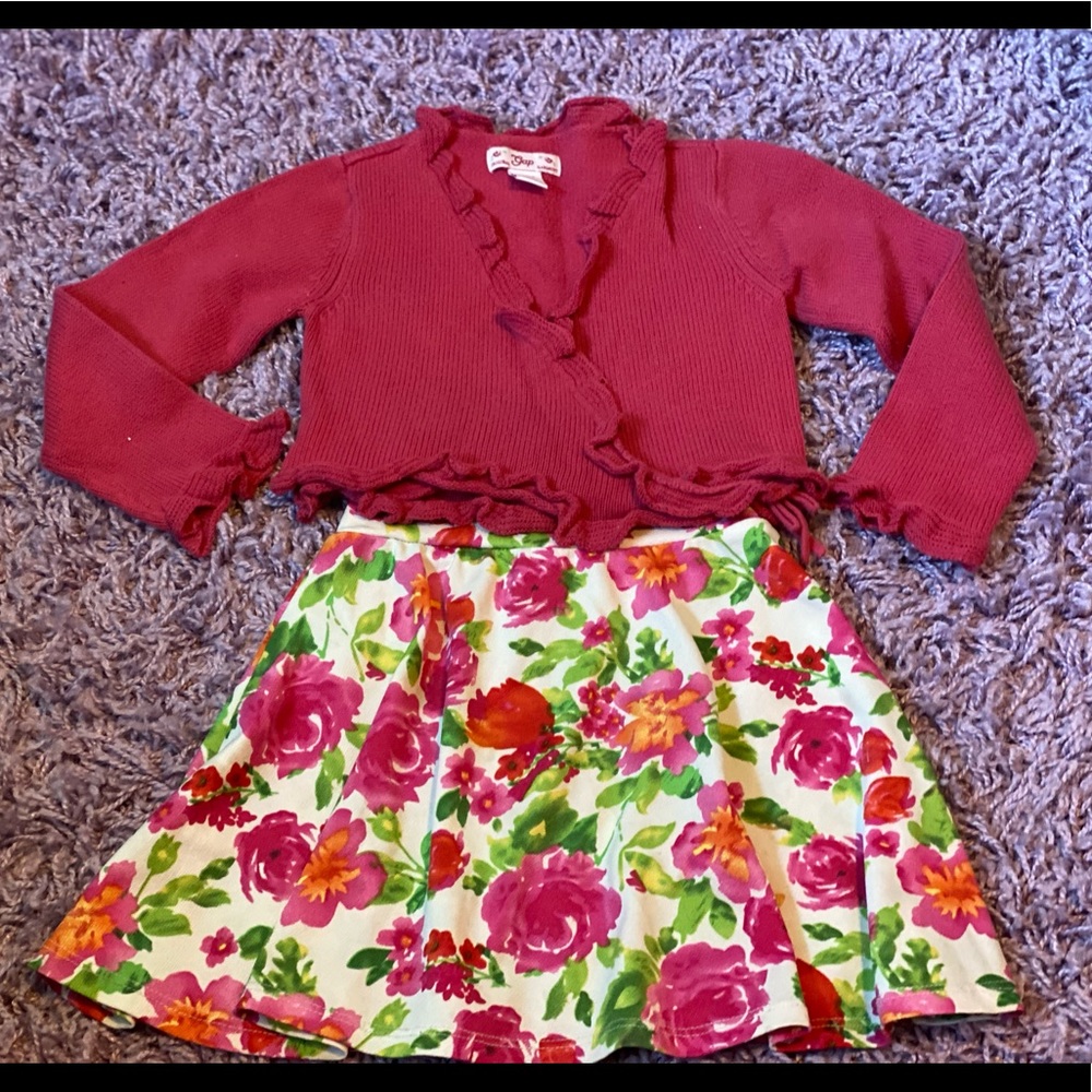 LuLaRoe girls size 4 floral twirly skirt 🌺 🌸 🌹